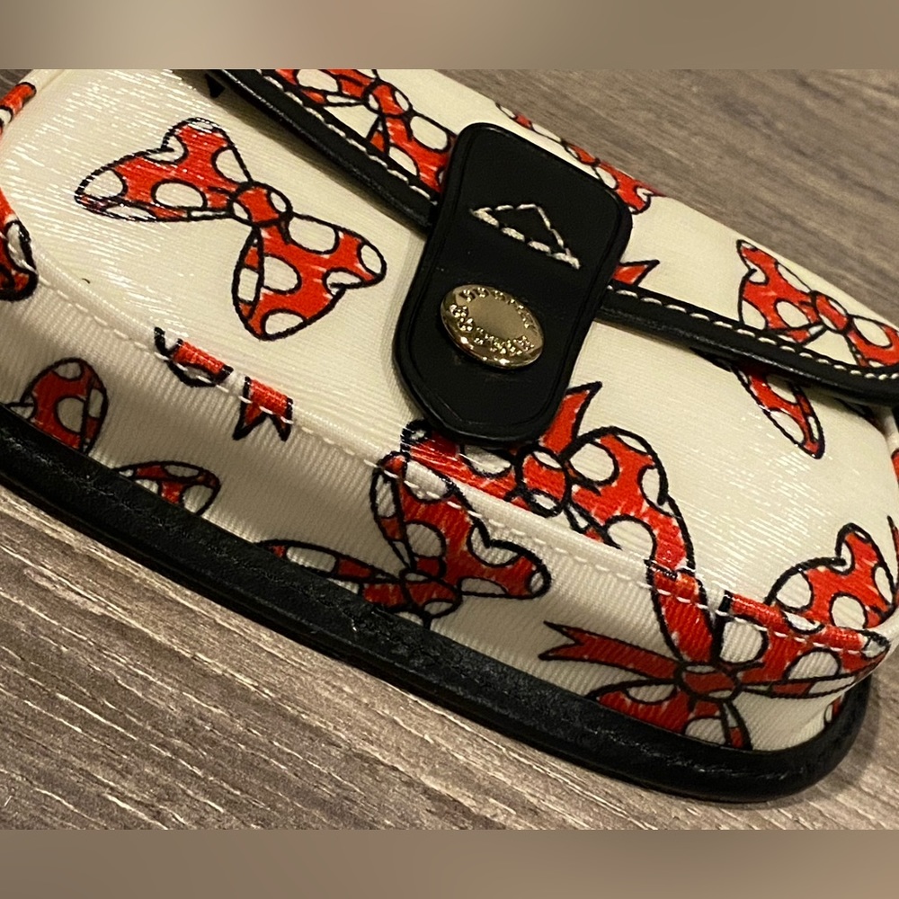 Minnie Mouse bow’s wristlet - Picture 3 of 6